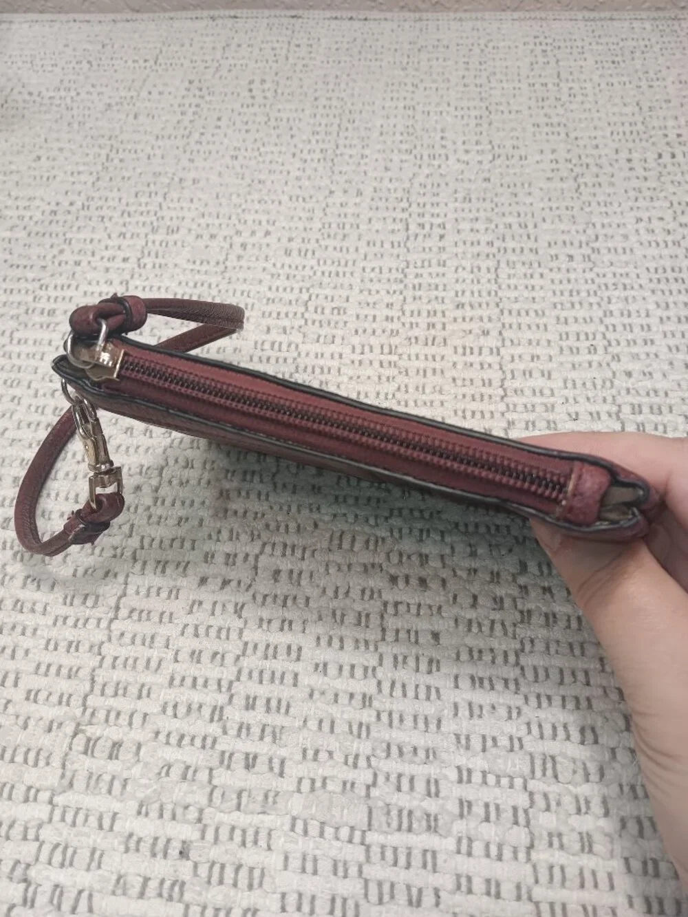 Wilsons Leather Burgundy Cashwrap Distressed Wristlet Coin Purse Clutch